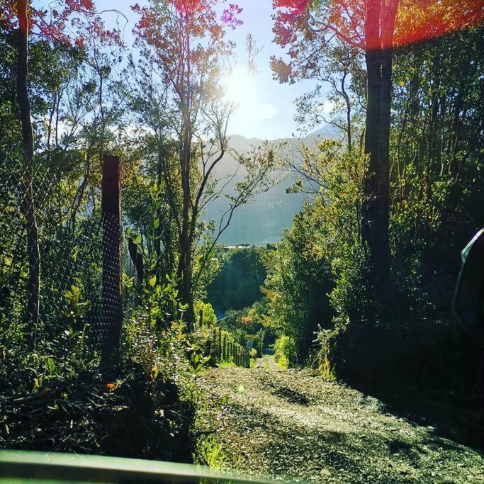 Acogedora Cabana En El Bosque, Acceso Vehiculos 4X4 Cochamo Kültér fotó